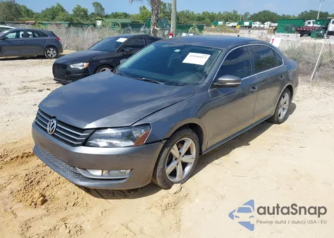 2015 Volkswagen Passat 1.8T Limited Edition z USA, uszkodzony, nr VIN 1VWAS7A38FC082760